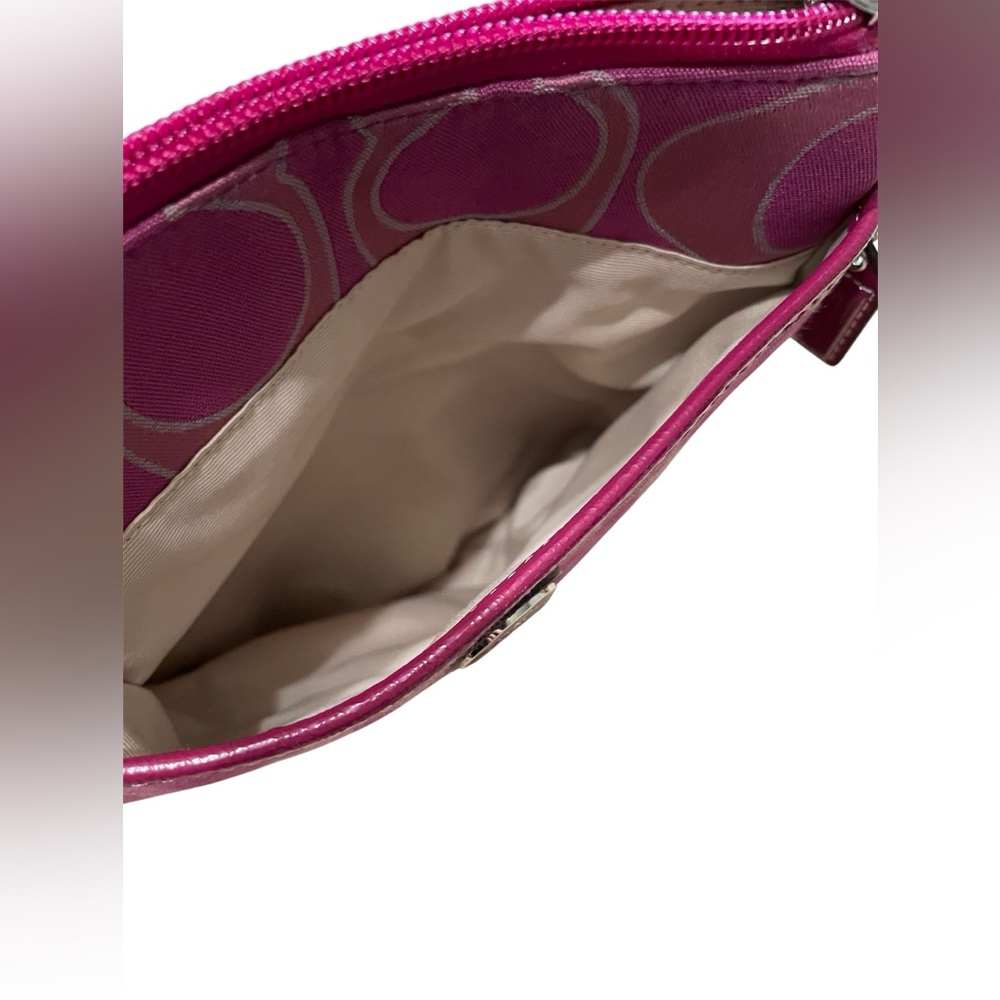Coach Vintage Plum Pink Signature Crossbody - Picture 3 of 10